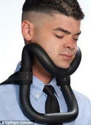 坐着睡觉图片,揭秘独特睡眠姿势的奥秘  第3张