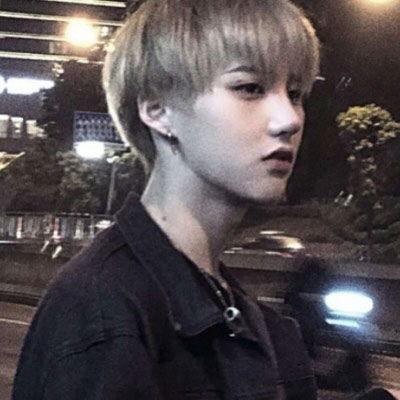 男生生活高清照片,男生生活高清瞬间掠影