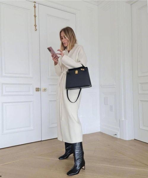 白色长款大衣搭配图片,优雅冬季的时尚演绎  第3张